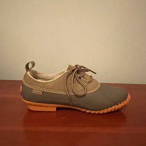 JBU  ankle duck boots size 7.5 in taupe/coral/gray color